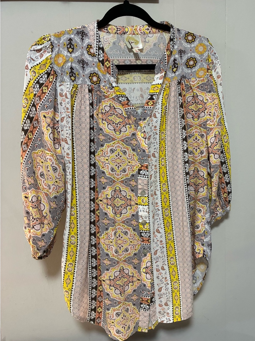 Fig and Flower Women’s Boho Paisley Peasant Blouse Size Large Flowy Yellow Gray